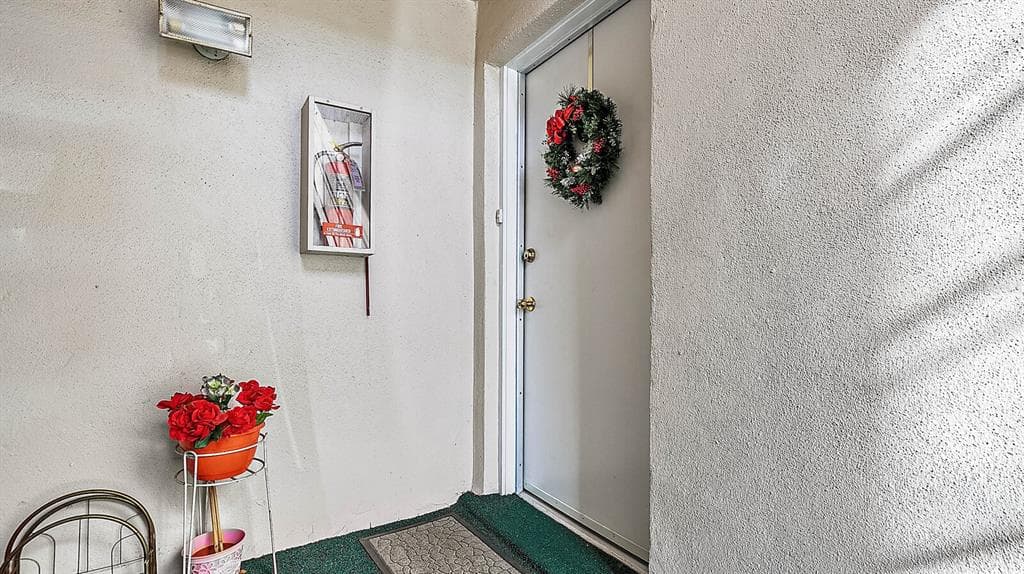 3435 41ST TERRACE S UNIT 198 ST PETERSBURG, FL 33711