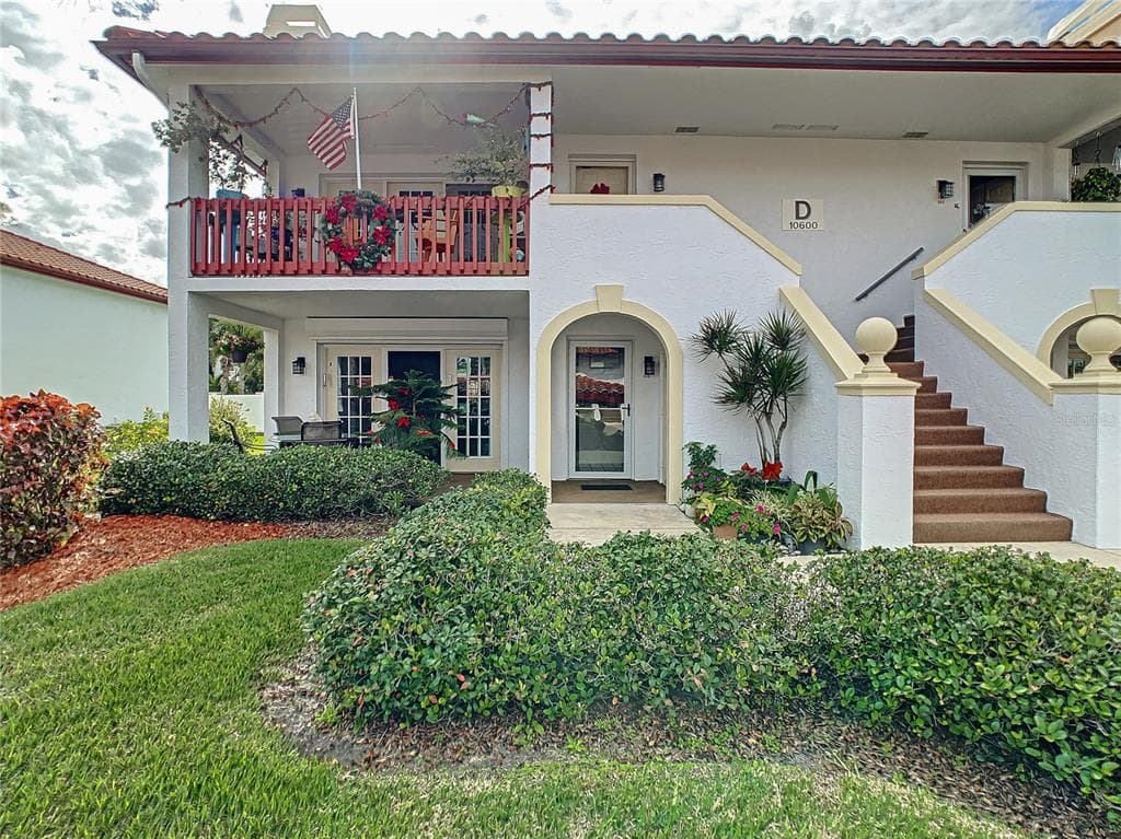 10600 VILLAGE DRIVE UNIT 101 SEMINOLE, FL 33772
