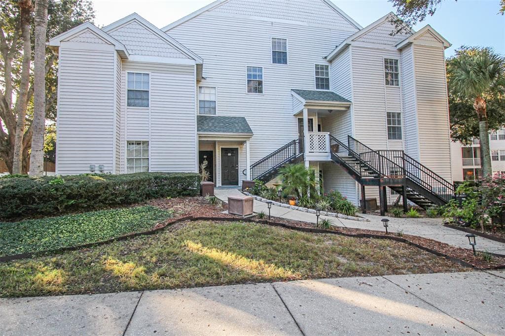 3274 HAVILAND COURT UNIT 103 PALM HARBOR, FL 34684