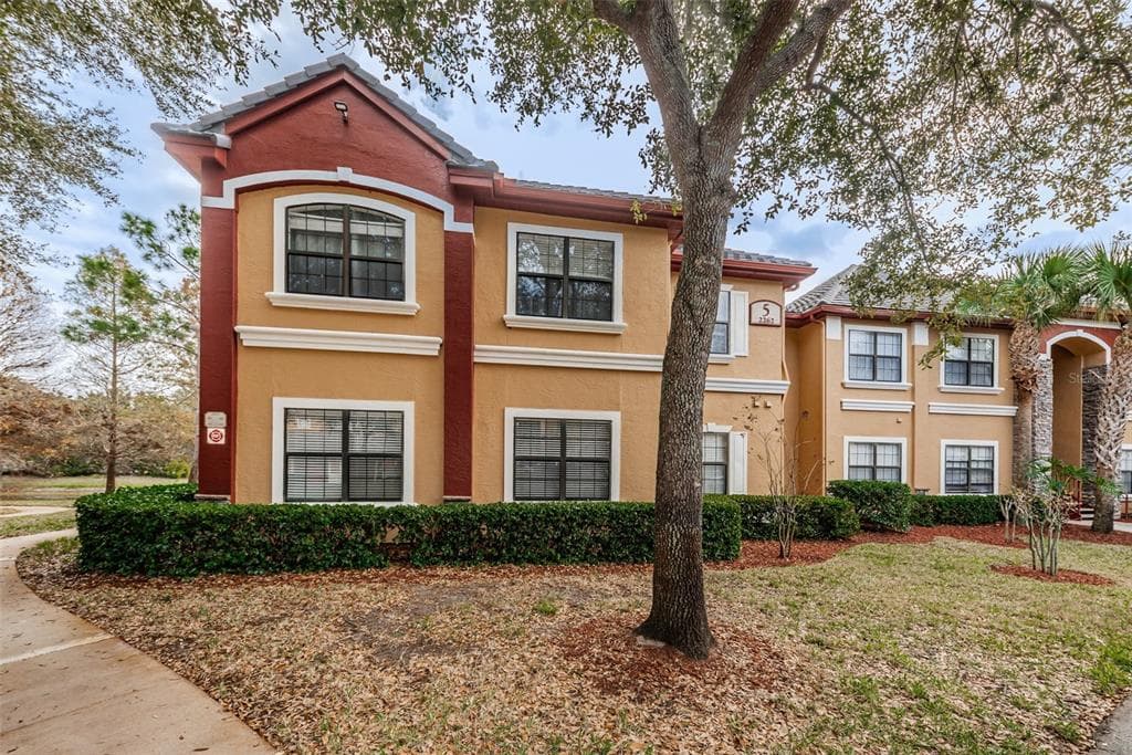 2262 CHIANTI PLACE UNIT 5-0511 PALM HARBOR, FL 34683