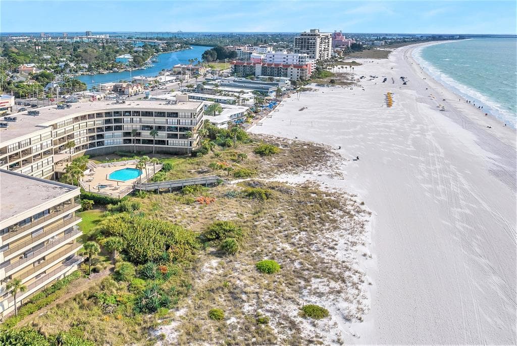 4450 GULF BOULEVARD UNIT 104 ST PETE BEACH, FL 33706