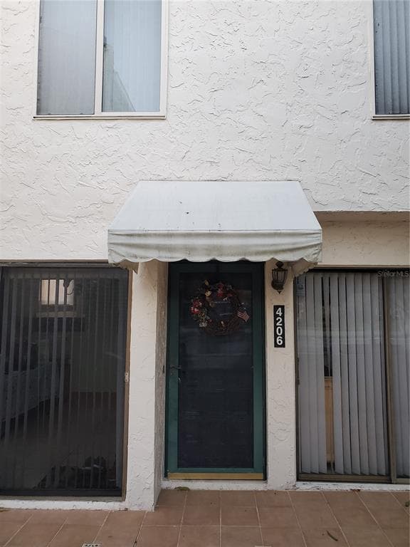 4206 HARBOR HOUSE DRIVE TAMPA, FL 33615