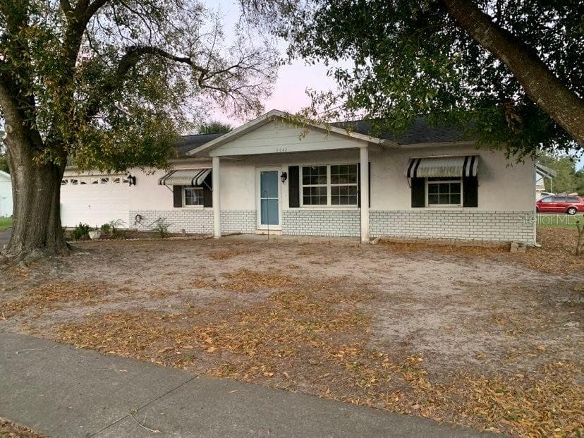 7342 APPLEGATE DRIVE ZEPHYRHILLS, FL 33540
