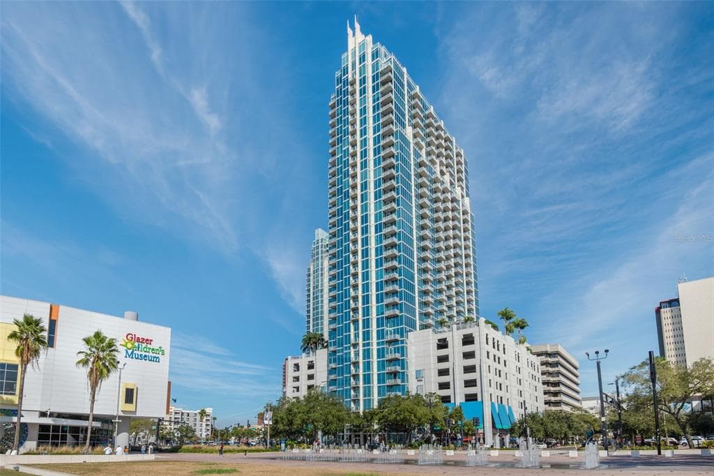 777 N ASHLEY DRIVE UNIT 2810 TAMPA, FL 33602