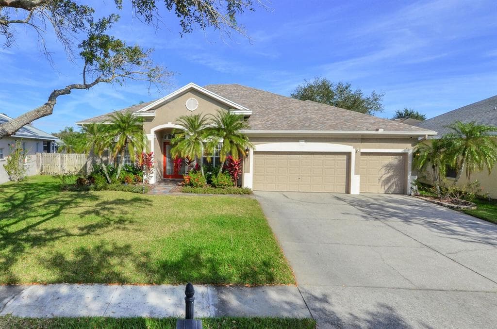 10726 TAVISTOCK DRIVE TAMPA, FL 33626