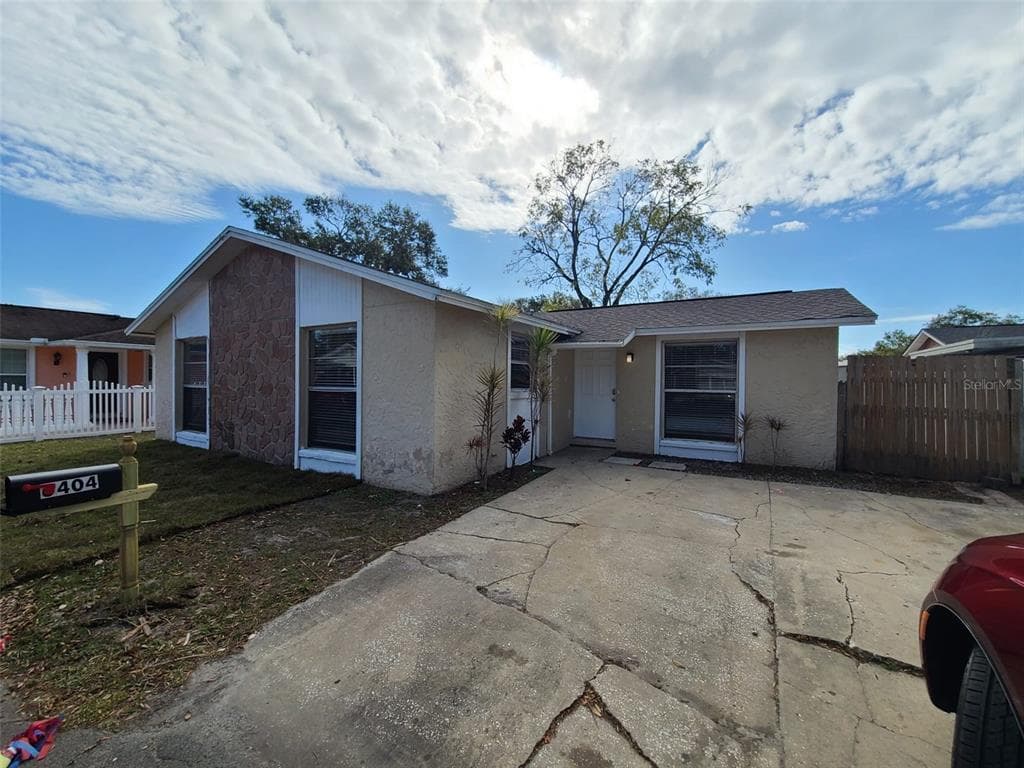 6404 DERBY COURT TAMPA, FL 33634