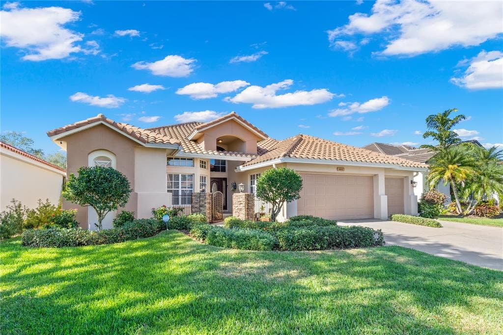 4831 QUEEN PALM TERRACE NE ST PETERSBURG, FL 33703