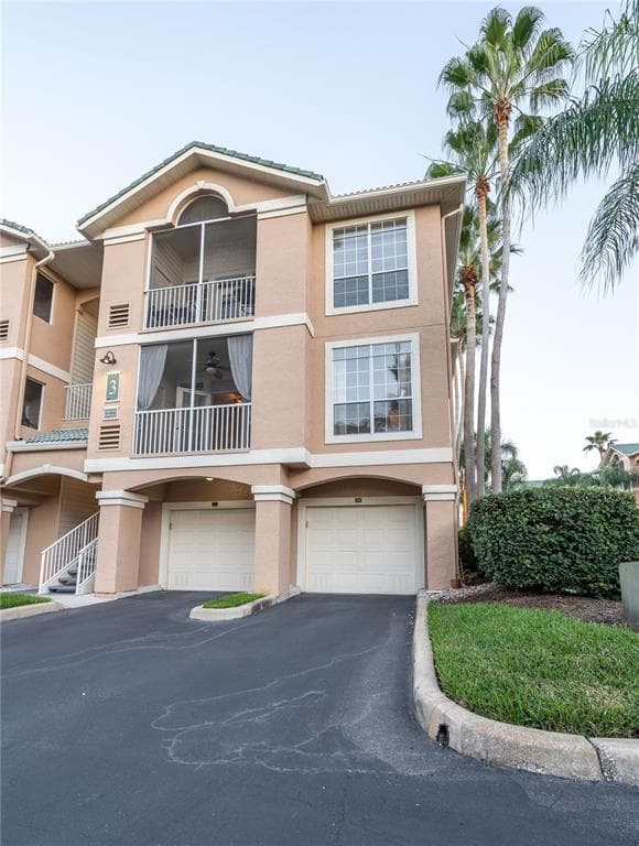 3212 BAY CLUB CIRCLE TAMPA, FL 33607