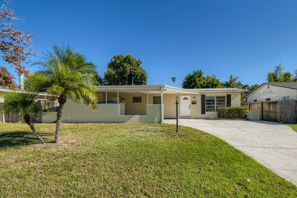 4019 HUNTINGTON STREET NE ST PETERSBURG, FL 33703