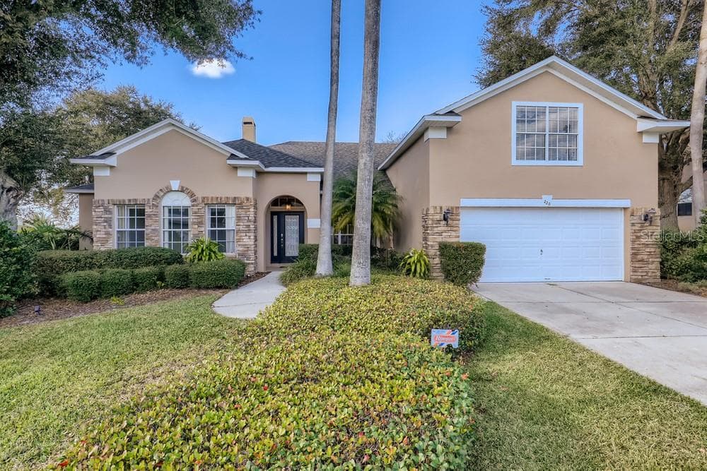 220 ROB ROY DRIVE CLERMONT, FL 34711