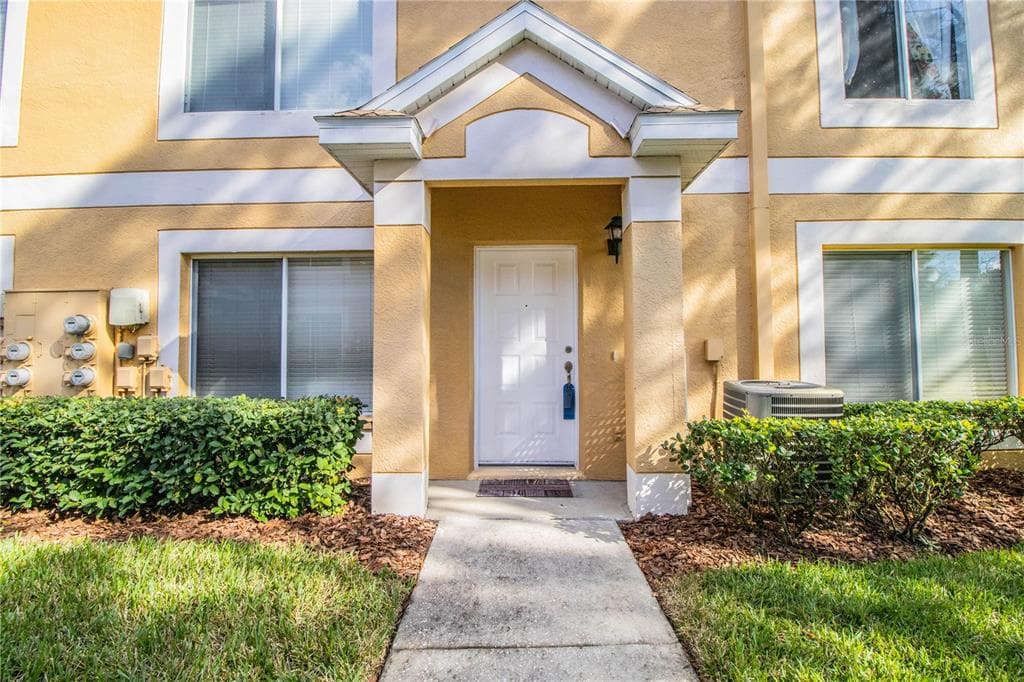 2039 FLUORSHIRE DRIVE BRANDON, FL 33511
