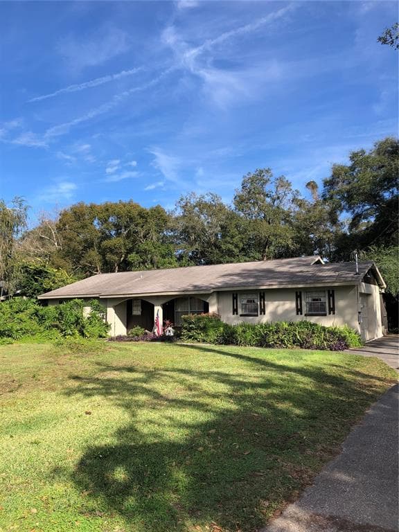 1011 MANDALAY DRIVE BRANDON, FL 33511
