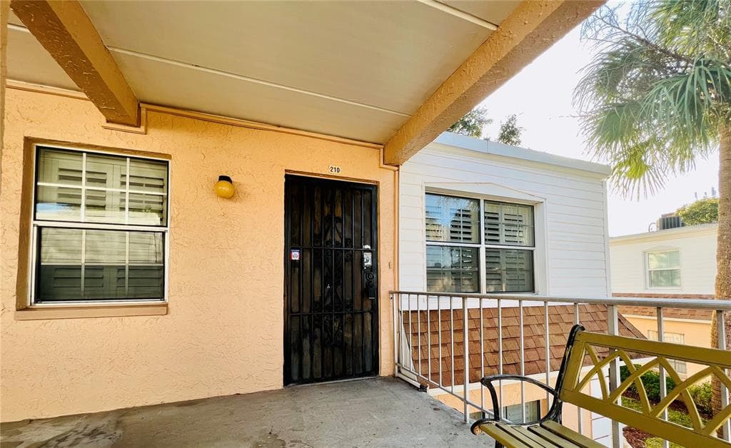4702 JOSEPH COURT UNIT 210 TAMPA, FL 33614