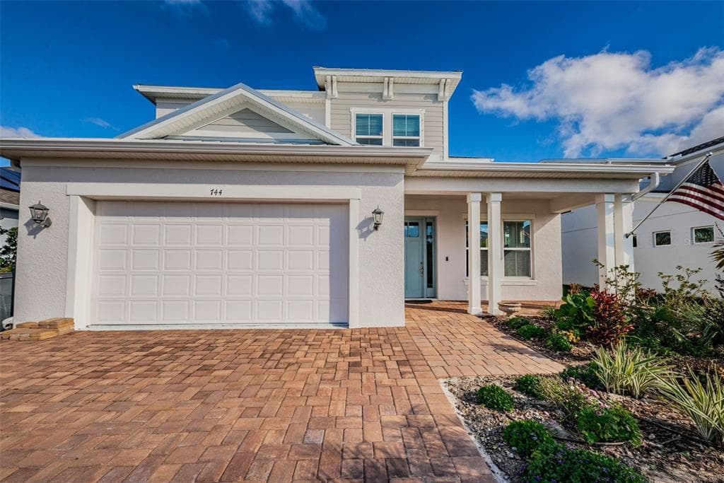 744 W BAYSHORE DRIVE TARPON SPRINGS, FL 34689
