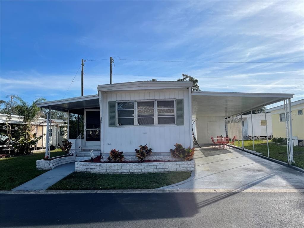 20000 US HIGHWAY 19 N UNIT 221 CLEARWATER, FL 33764