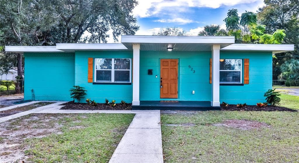 523 BARTOW ROAD LAKELAND, FL 33801