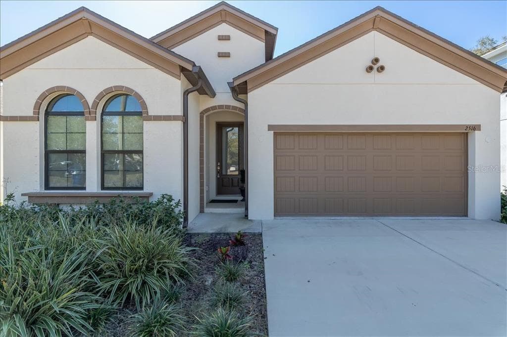2516 W CURTIS STREET TAMPA, FL 33614