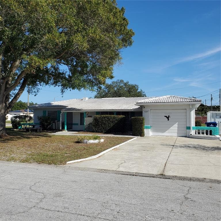 5057 61ST LANE N KENNETH CITY, FL 33709