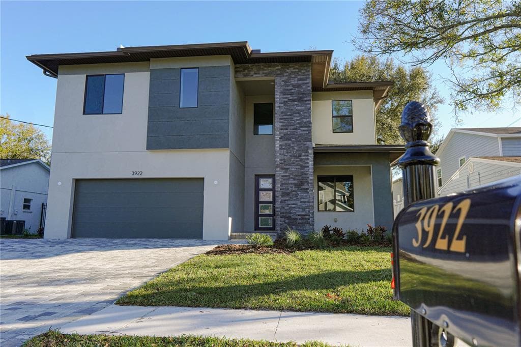 3922 W SAN JUAN STREET TAMPA, FL 33629