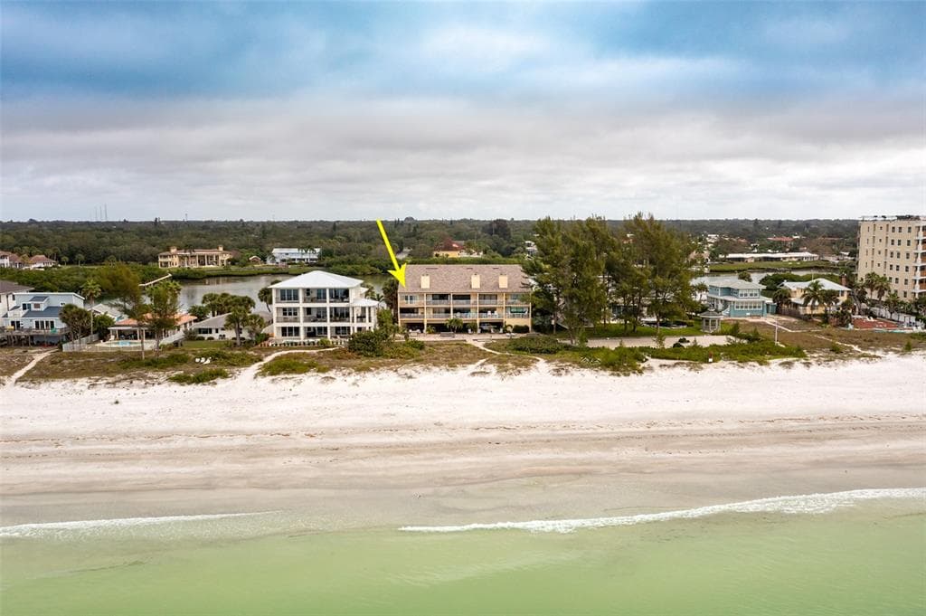 20204 GULF BOULEVARD UNIT 10 INDIAN SHORES, FL 33785