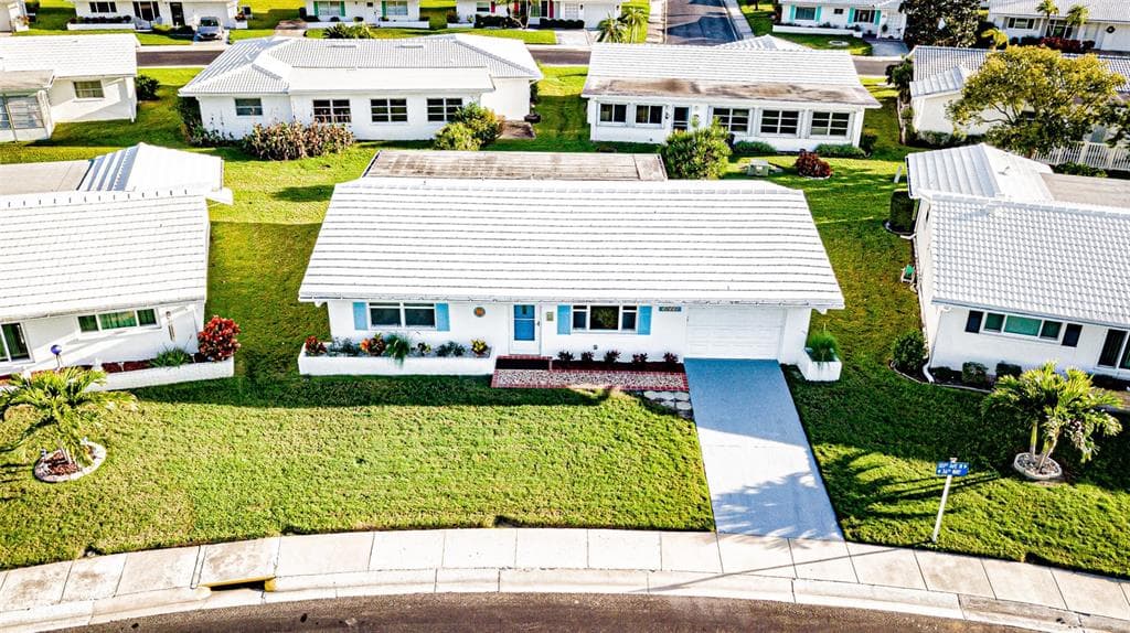 10115 36TH WAY N UNIT 4 PINELLAS PARK, FL 33782