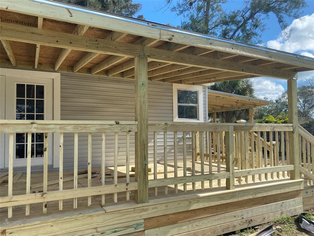 15411 HUTCHISON ROAD TAMPA, FL 33625