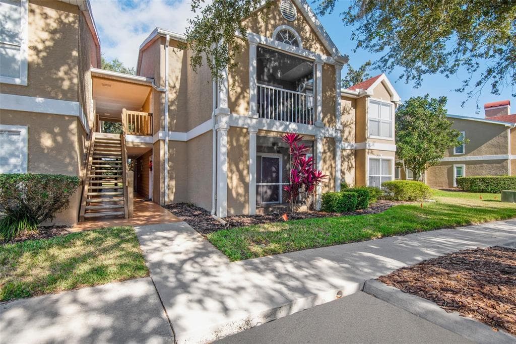 9481 HIGHLAND OAK DRIVE UNIT 1011 TAMPA, FL 33647