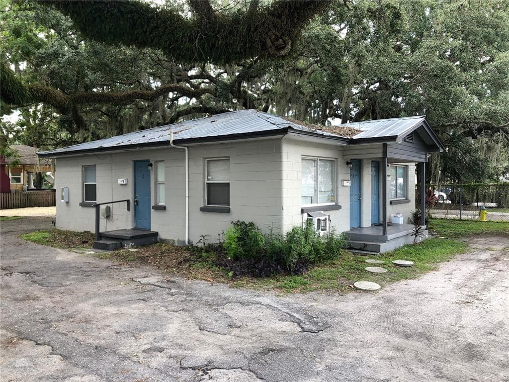 7208 N NEBRASKA AVENUE UNIT 4 TAMPA, FL 33604