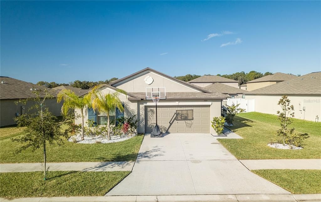 3189 LYTTON HALL DRIVE ZEPHYRHILLS, FL 33540