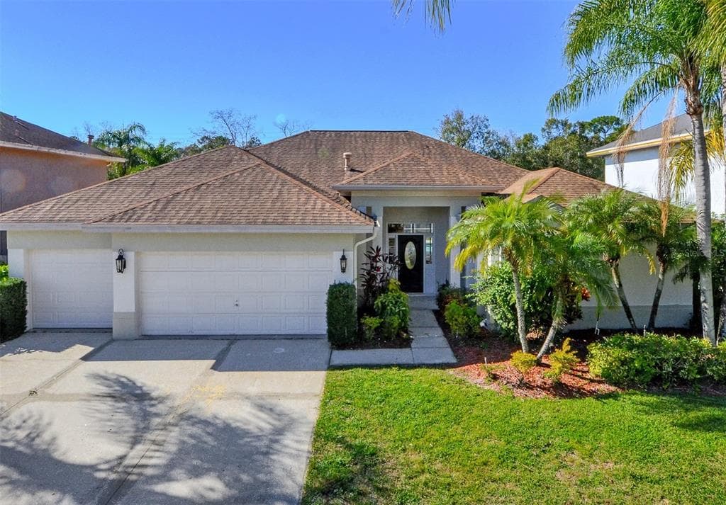 9402 WOODBAY DRIVE TAMPA, FL 33626