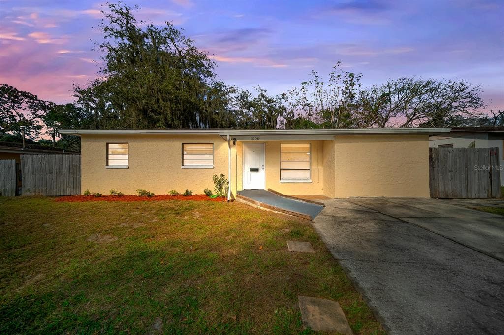 7008 PONDEROSA DRIVE TAMPA, FL 33637