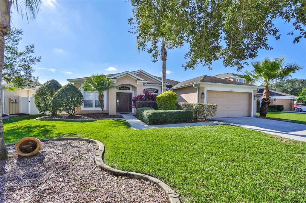 1809 PRAIRIE GRASS LANE VALRICO, FL 33594