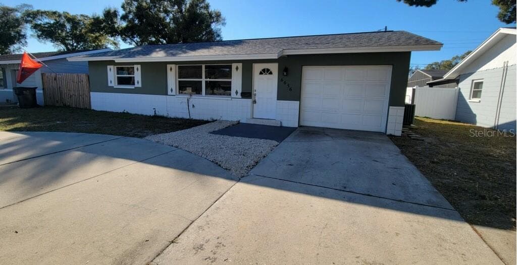 6656 26TH STREET N ST PETERSBURG, FL 33702