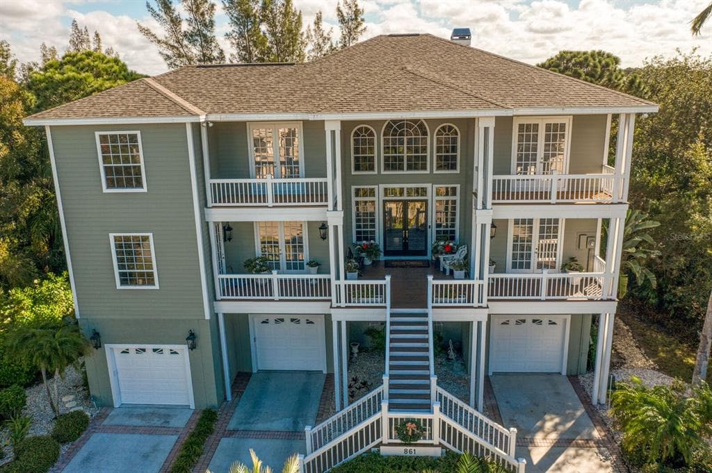 861 POINT SEASIDE DRIVE