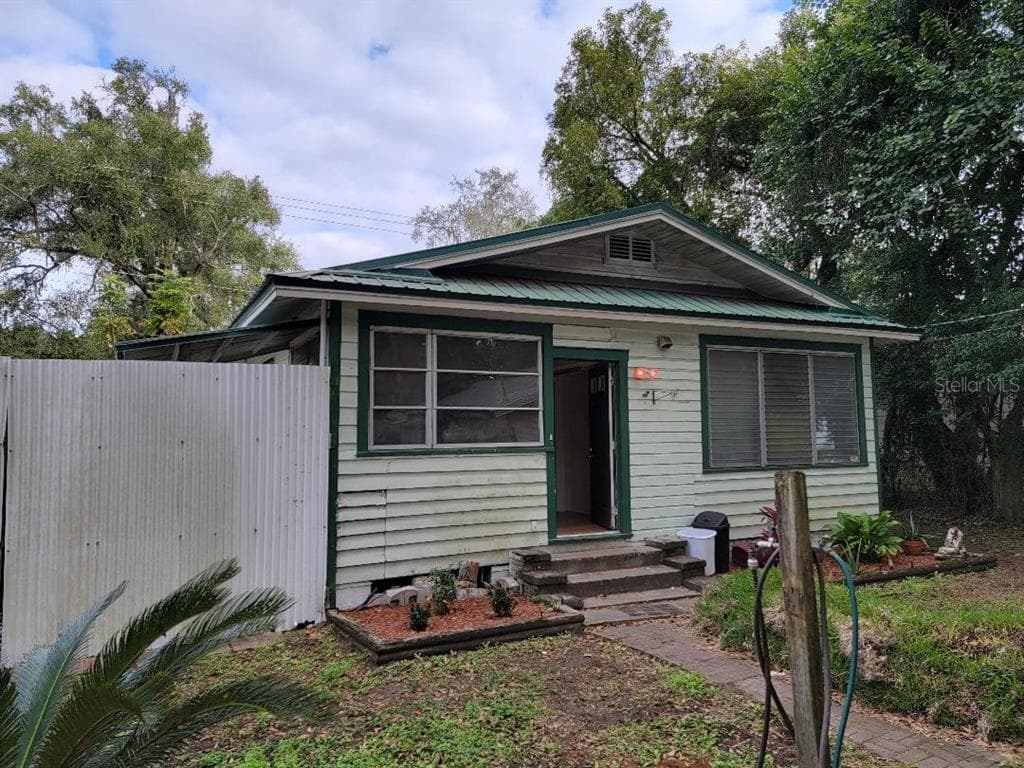 38030 HOWARD AVENUE DADE CITY, FL 33525