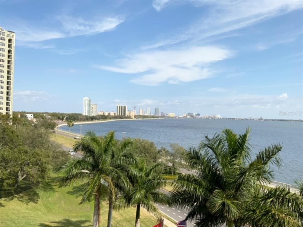 3301 BAYSHORE BOULEVARD UNIT 707B TAMPA, FL 33629
