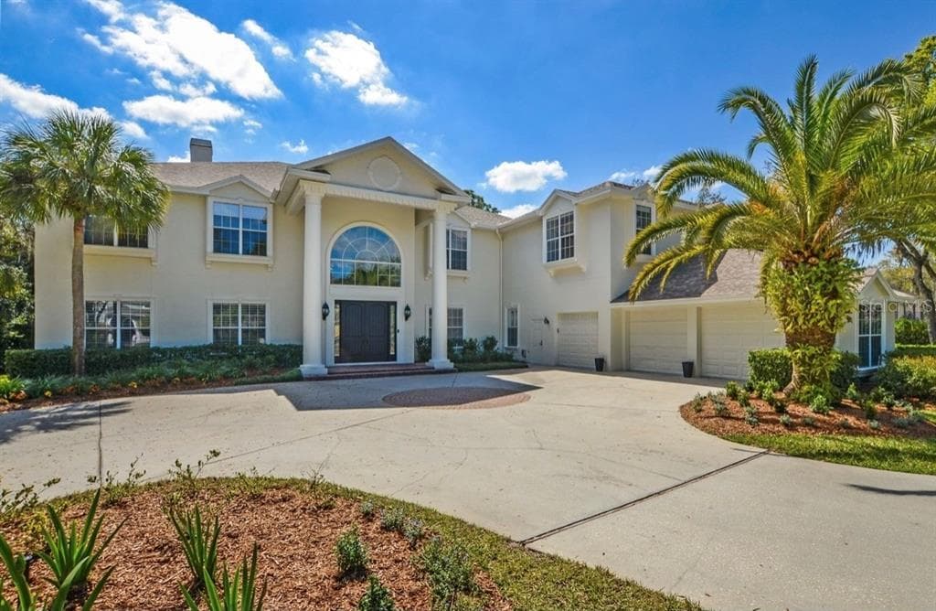 6413 MACLAURIN DRIVE