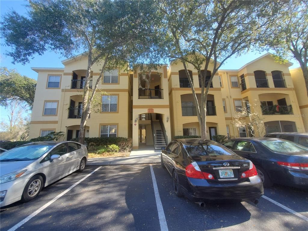 5620 PINNACLE HEIGHTS CIR UNIT 307