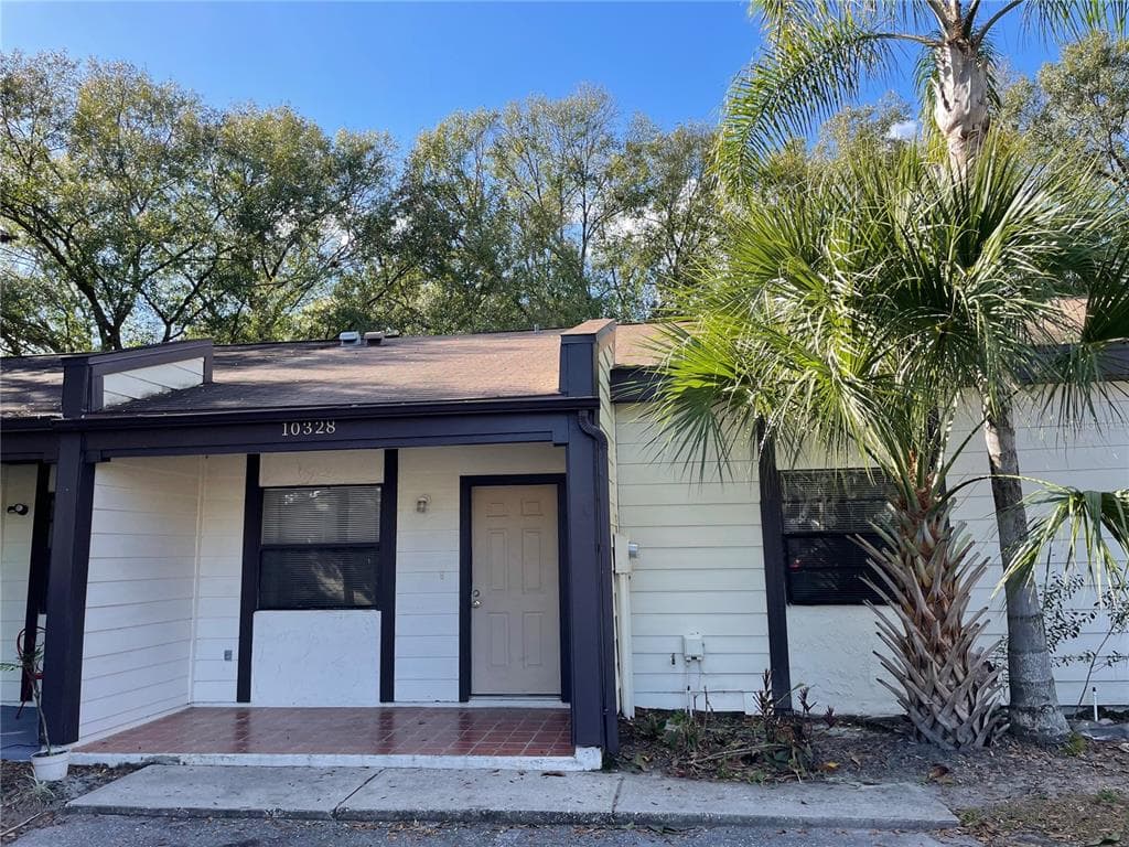 10328 COUNCILS WAY TEMPLE TERRACE, FL 33617