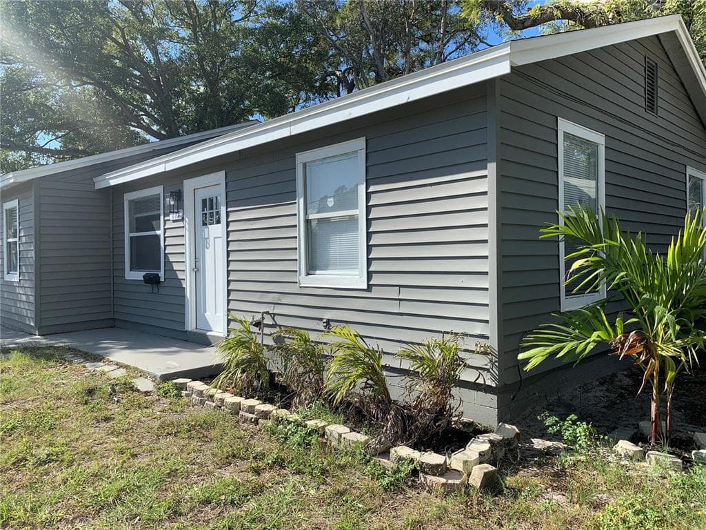 845 46TH STREET S ST PETERSBURG, FL 33711