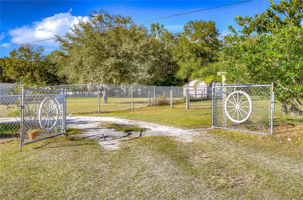 3740 APFEL ROAD WESLEY CHAPEL, FL 33543