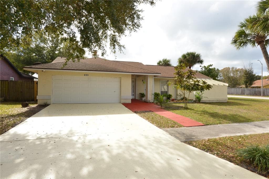 6701 ISLANDER LANE TAMPA, FL 33615