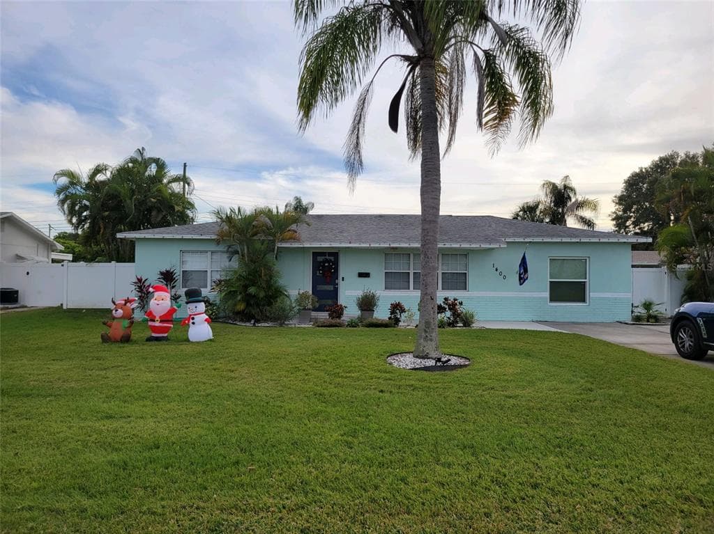 1400 63RD AVENUE N ST PETERSBURG, FL 33702