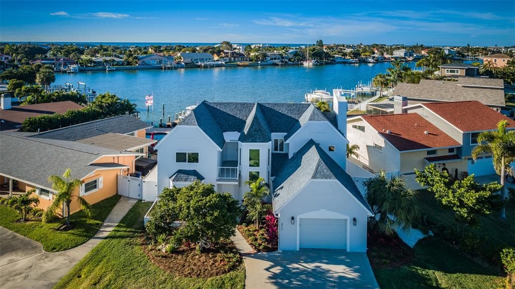 311 22ND STREET BELLEAIR BEACH, FL 33786