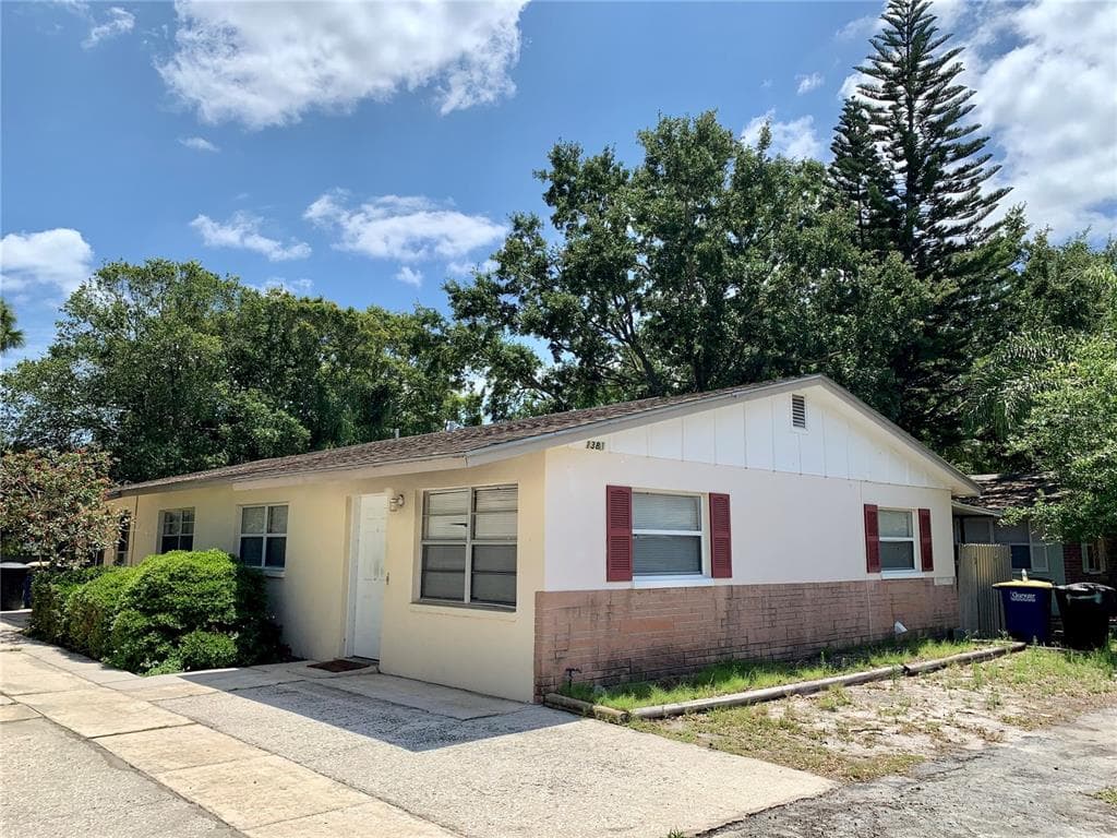 1381 BOYLAN AVENUE UNIT B CLEARWATER, FL 33756
