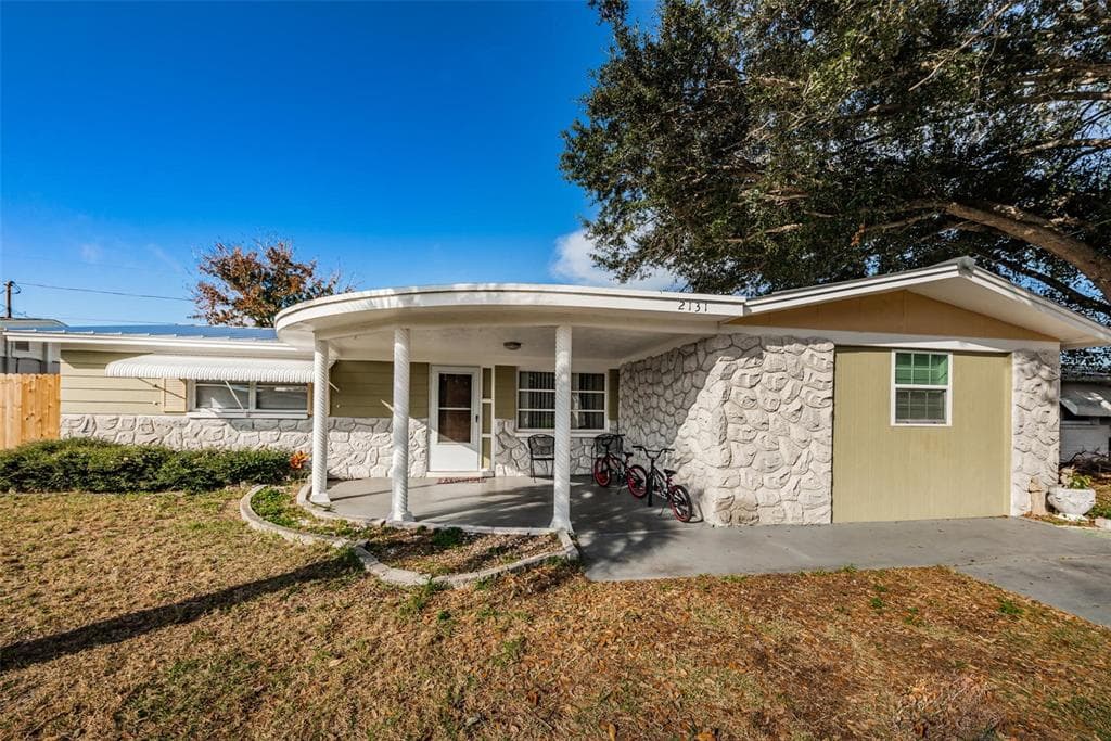 2131 MAUREEN DRIVE HOLIDAY, FL 34690