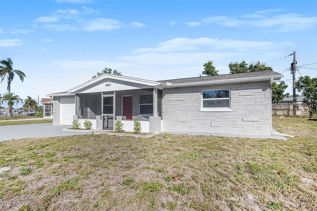 4627 KOALA DRIVE HOLIDAY, FL 34690