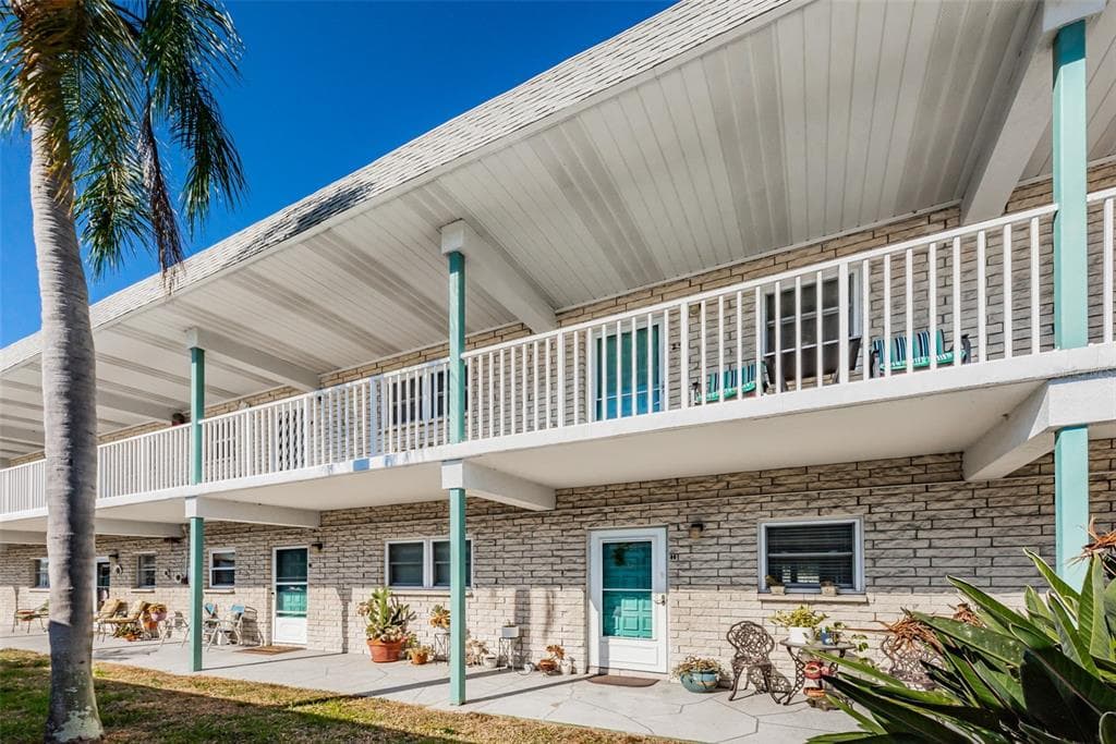 5357 81ST STREET N UNIT 25 ST PETERSBURG, FL 33709