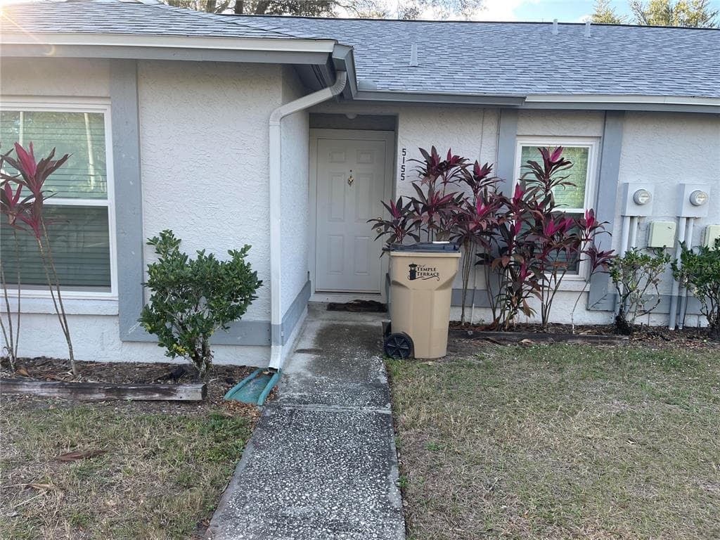 5155 GAINSVILLE DRIVE TEMPLE TERRACE, FL 33617