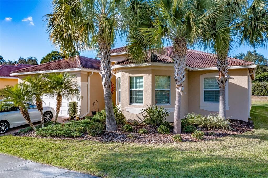 4966 SAPPHIRE SOUND DRIVE WIMAUMA, FL 33598
